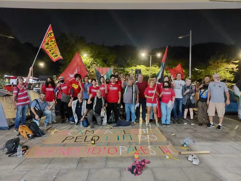 Papel Crucial das Universidades na Promoção do Diálogo e da Democracia