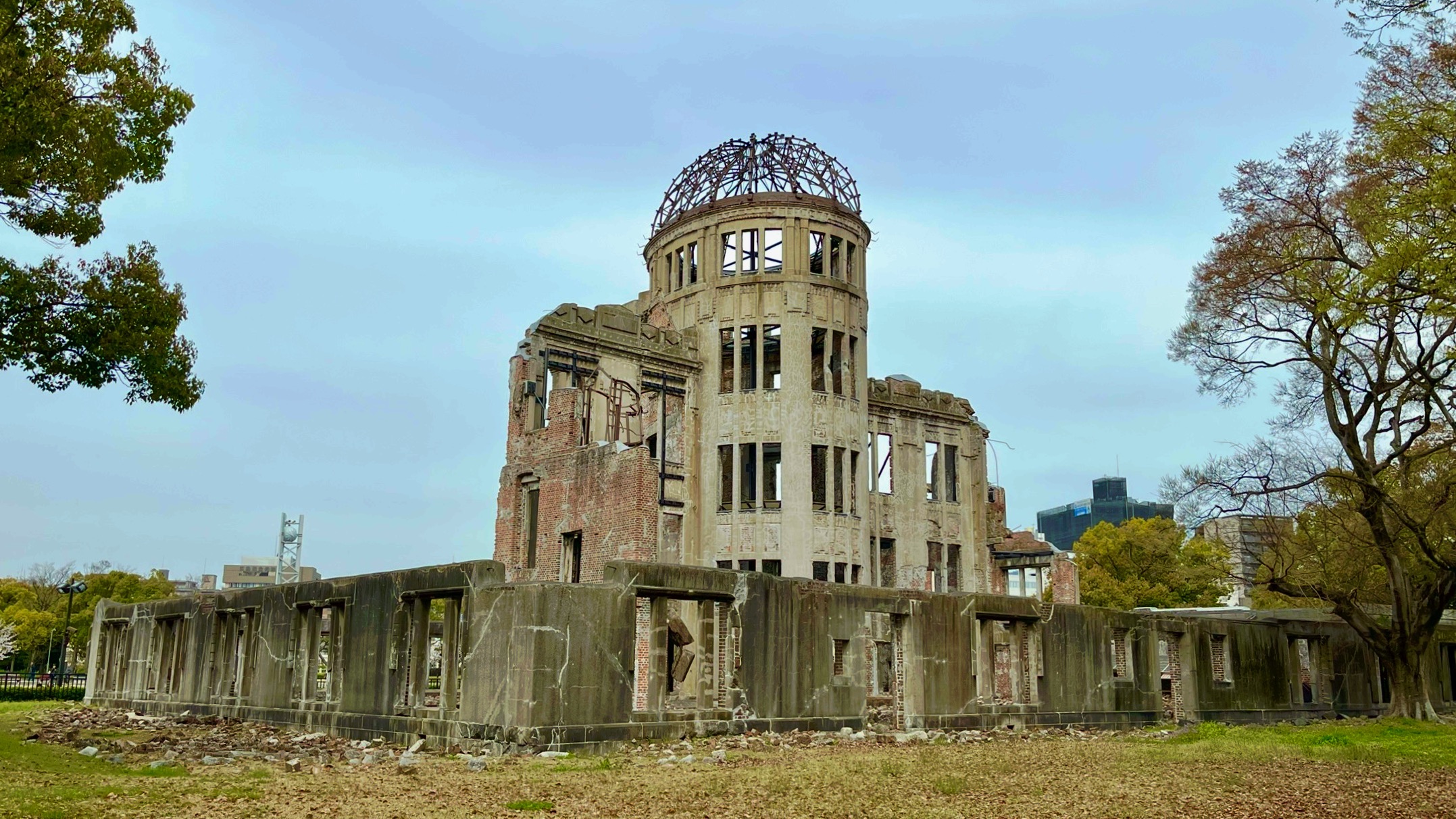 Hiroshima e o Fantasma Nuclear: O Horror que Não Pode Ser Esquecido