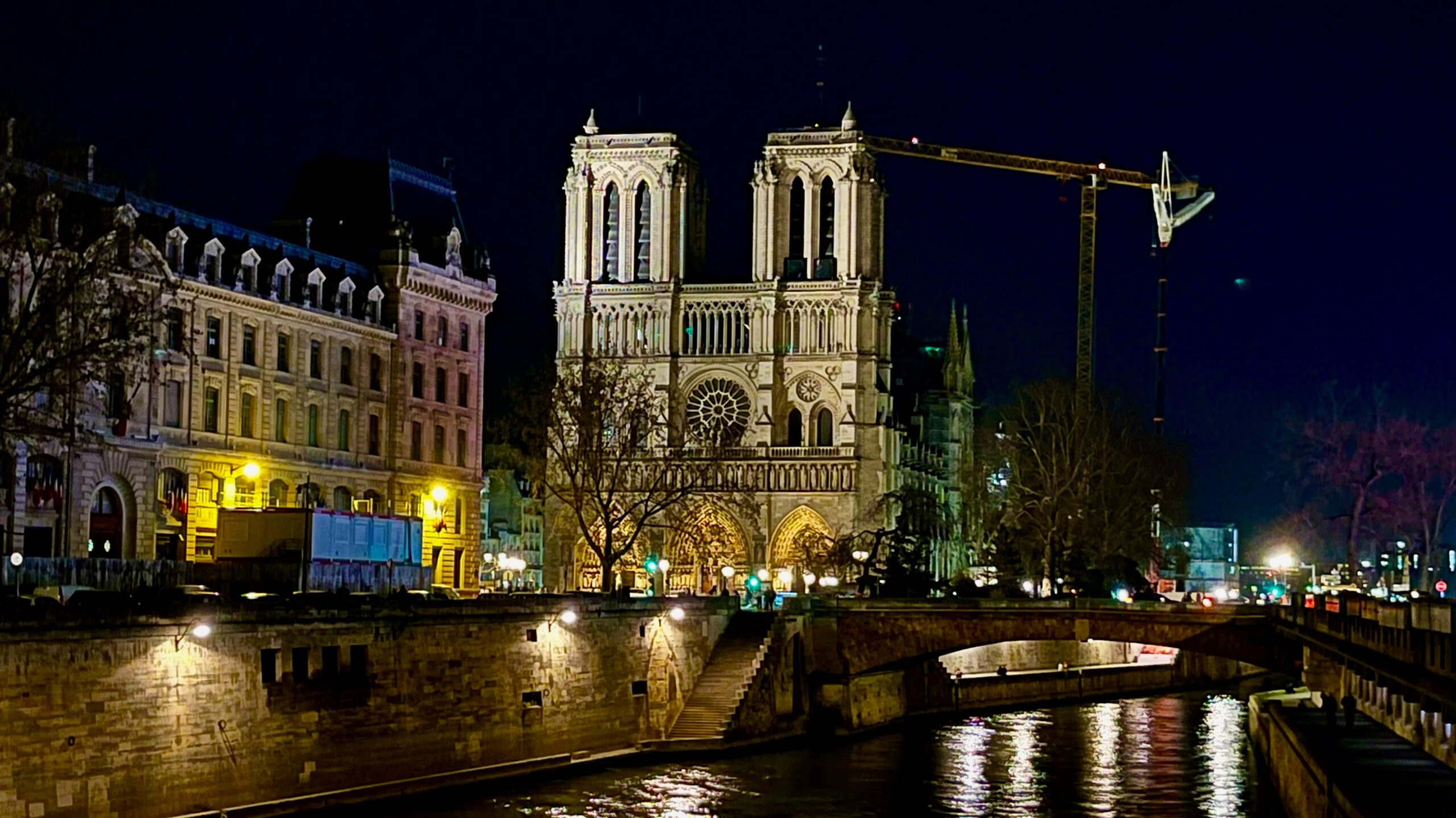 Paris, a Arte de Flanar sem Pressa