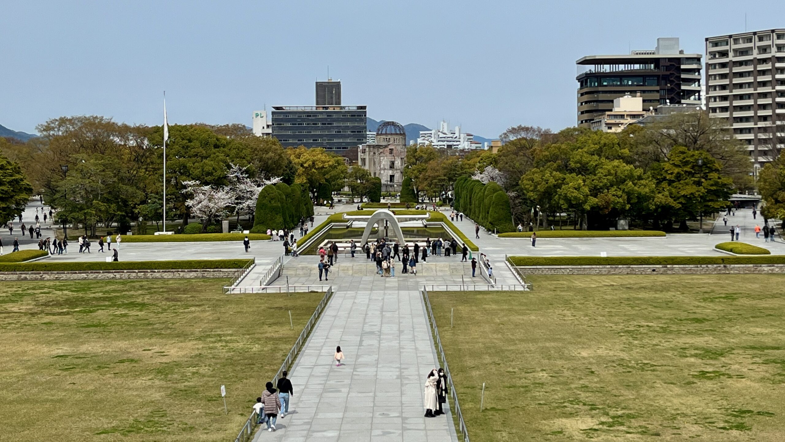 Hiroshima não termina em Hiroshima.