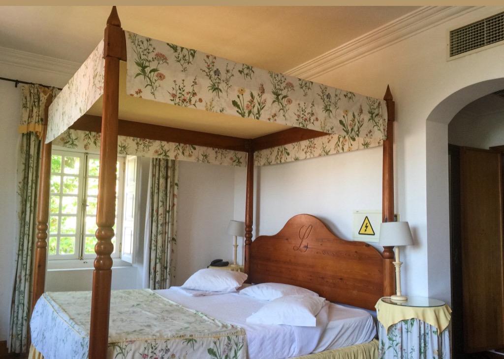 Entre Byron e Eça: Memórias de uma Estadia no Lawrence’s Hotel, em Sintra