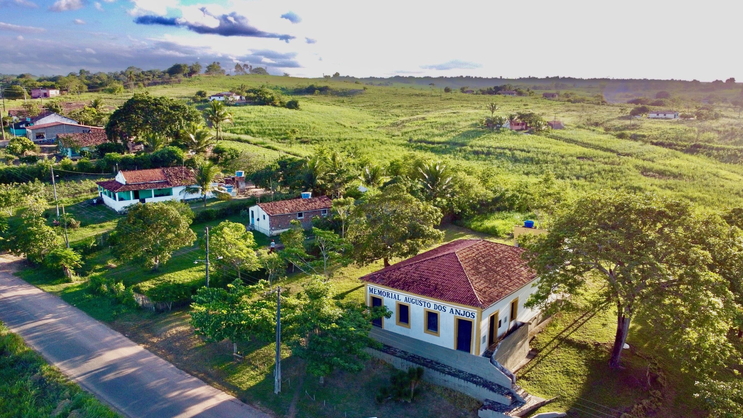Sapé: Sob a Sombra do Tamarindo
